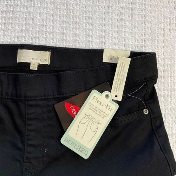 DEPT 222 Size 6 Black Flex Fit Pull On Pants - Picture 4 of 6